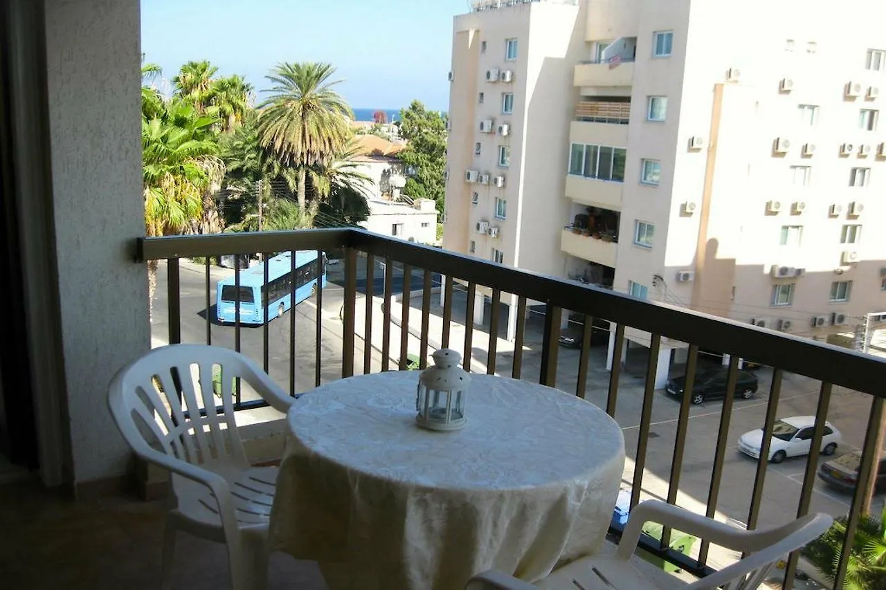 Staycentral Larnaka Apartment